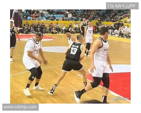 上海篮球队在邀请赛中的团队配合与战术执行分析 上海篮球队在邀请赛中的团队配合与战术执行分析