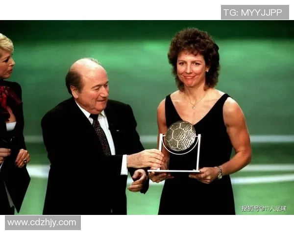 女朋友与足球明星的评分大比拼谁才是心目中的最佳球员 女朋友与足球明星的评分大比拼谁才是心目中的最佳球员