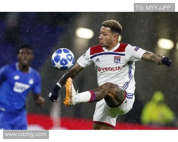 里昂足球球星的辉煌历程与成就解析,见证传奇的诞生与成长 里昂足球球星的辉煌历程与成就解析,见证传奇的诞生与成长