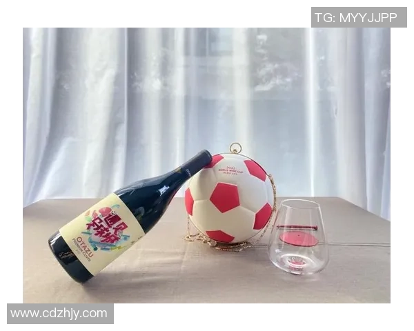 陶艺足球杯的艺术魅力与运动精神交融的完美结合 陶艺足球杯的艺术魅力与运动精神交融的完美结合